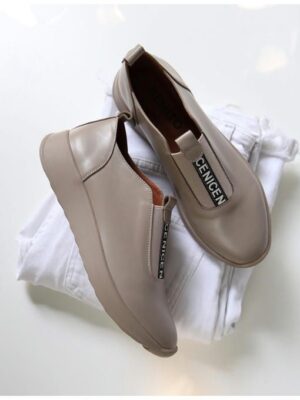 Кроссовки кожаные