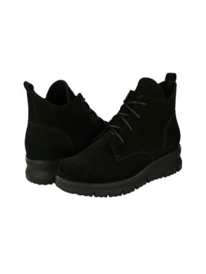 Ботинки замшевые