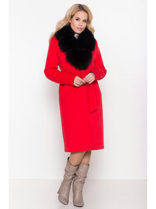 Зимнее пальто с меховым воротником — изображение 2