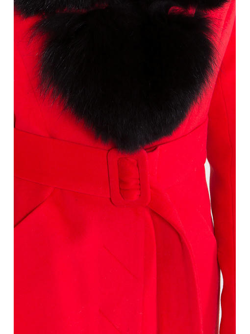 Зимнее пальто с меховым воротником — изображение 11