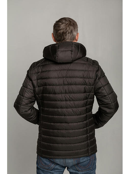 Мужская стильная демисезонная куртка черная с красным капюшоном — изображение 2