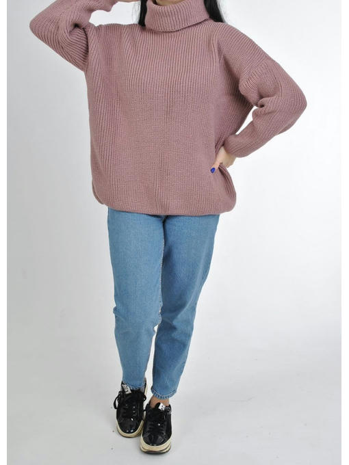 Женский теплый свитер с высоким горлом розовый — изображение 2