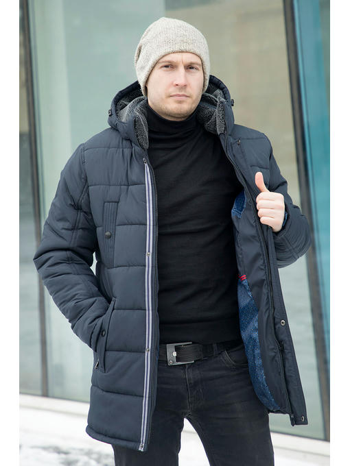 Мужская темно-синяя зимняя куртка с серой отделкой эко-мехом воротника и капюшоном
