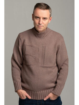 Теплый шерстяной мужской свитер с высокой горловиной бежевый