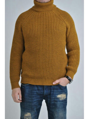 Шерстяной мужской свитер с высоким горлом цвета горчицы