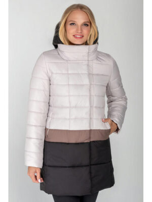 Молочная с бежевой полосой удлиненная куртка демисезон