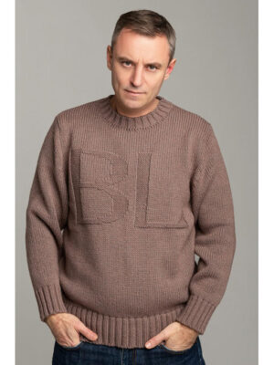 Зимний мужской шерстяной свитер бежевого цвета