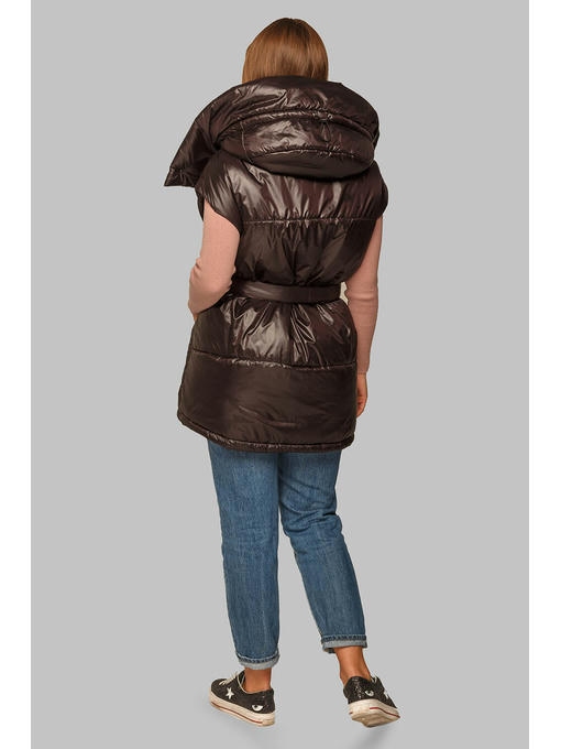 Модный жилет из плащевки с поясом черного цвета — изображение 2