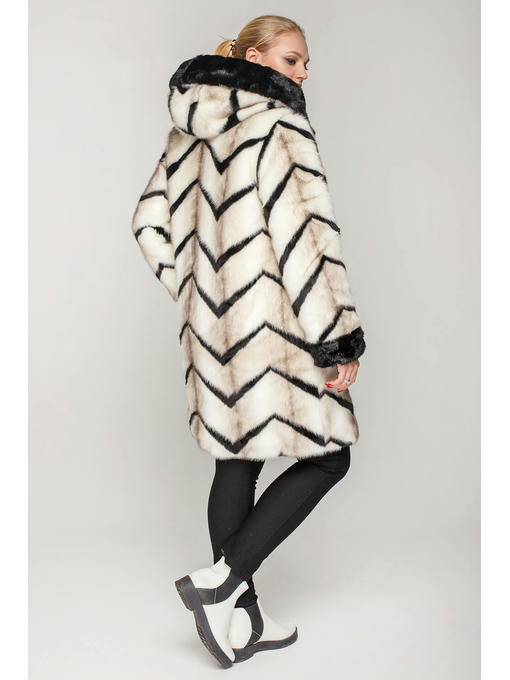 Длинная шуба молочного цвета под норку — изображение 2