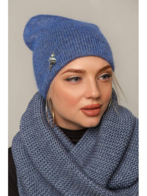Женская шапка двойная ангора с украшением в цвете