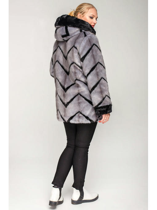 Серая шуба с тонким зигзагомкороткая ниже бедра из искусственного меха на змейке — изображение 7