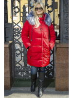 Зимняя женская длинная куртка красная