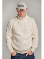 Шерстяной мужской свитер с высоким горлом молочного цвета