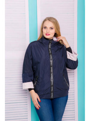 Ветровка женская синего цвета с подворотными рукавами