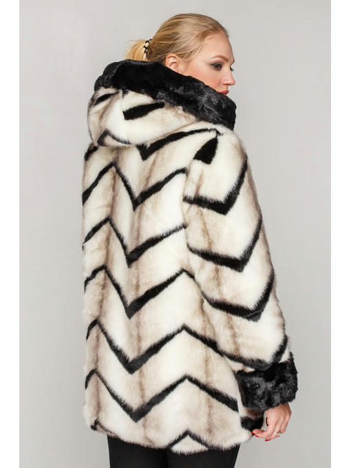 Эко-шуба в молочном цвете с черными тонкими вставками ниже бедра — изображение 5