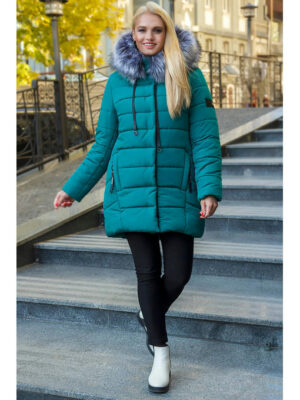 Женская зимняя куртка с мехом, цвет изумруд