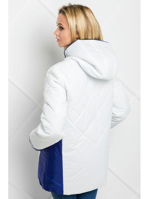 Белая демисезонная куртка с синими вставками и капюшоном — изображение 2