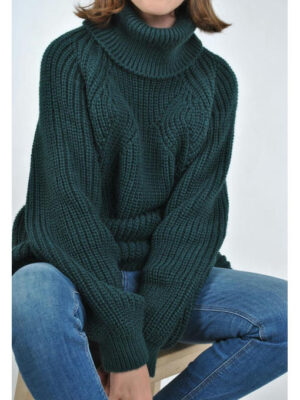 Удлиненный женский свитер крупной вязки темно-зеленый