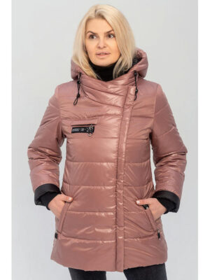 Демисезонная женская куртка с поясом цвета пудра