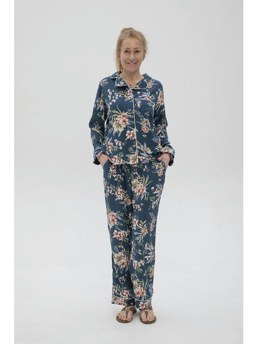 Пижама женская из вискозы в цвете волна с цветочным принтом