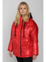 Женская зимняя куртка с капюшоном красная