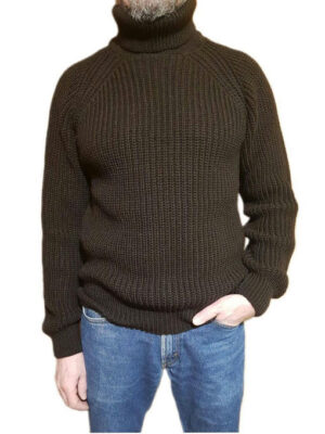 Шерстяной мужской свитер с высоким горлом шоколадного цвета