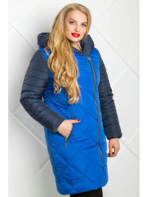 Зимнее пальто комбинированного цвета электрик с капюшоном