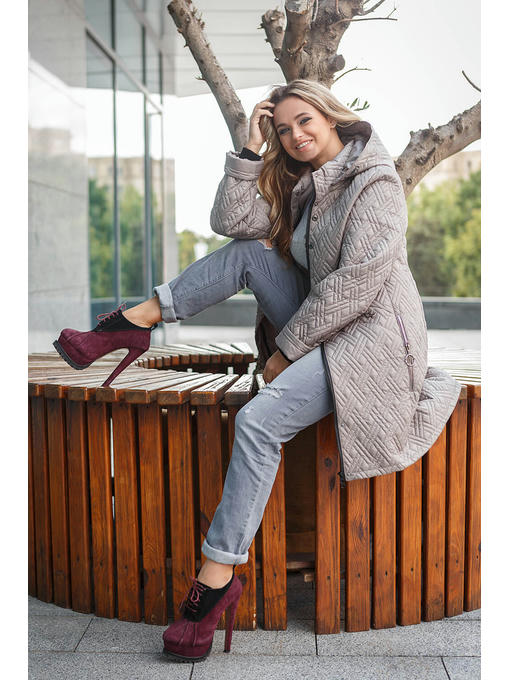 Демисезонная женская куртка стеганая, бежевого цвета от — изображение 7