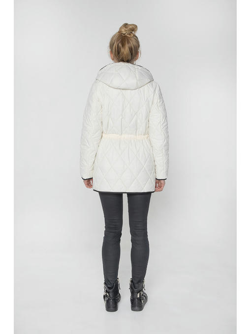 Демисезонная женская куртка с капюшоном в цвете ваниль — изображение 2