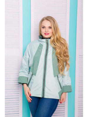 Ветровка женская светло-зеленого цвета на молнии