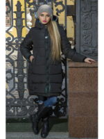 Женская куртка-пуховик, черная с яркими вставками