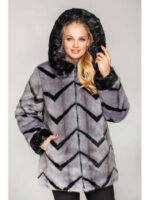 Серая шуба с тонким зигзагомкороткая ниже бедра из искусственного меха на змейке