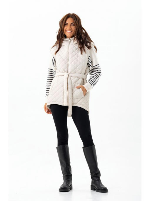 Стеганая жилетка с капюшоном молоко — изображение 7