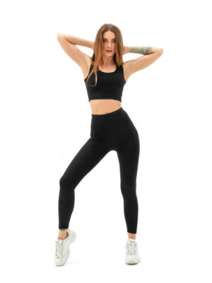 Топ в рубчик черный