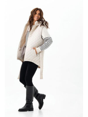 Стеганая жилетка с капюшоном молоко