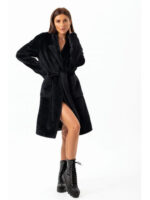 Утепленное пальто из экоальпаки черное