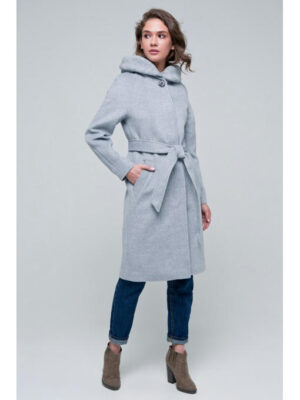 Утепленное пальто светло-серое