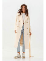 Двубортное пальто молоко