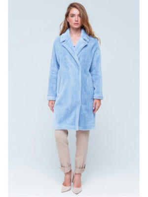 Утепленная шуба из эко альпаки голубая