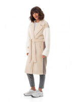 Дизайнерское пальто из экоальпаки бежевое