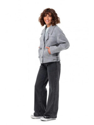 Короткое оверсайз пальто светло-серое - голубое