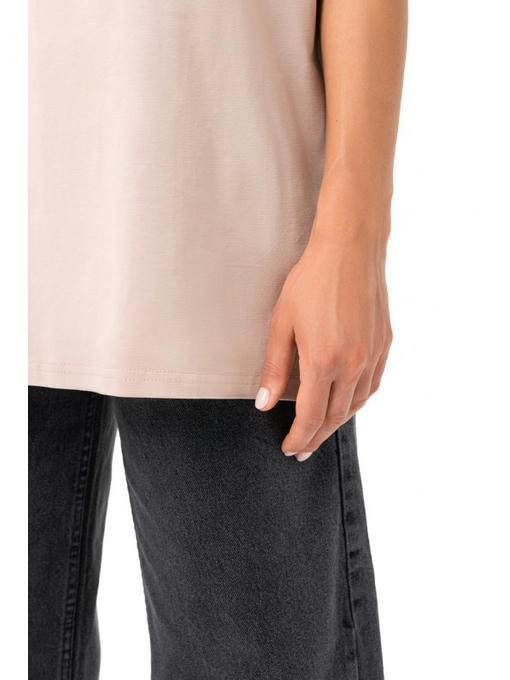 Базовая оверсайз футболка бежевая — изображение 6