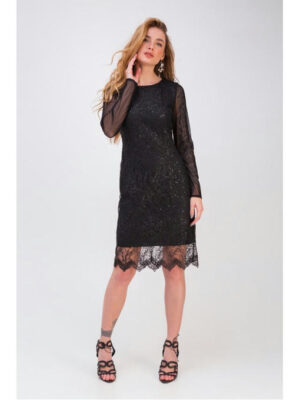 Вечернее платье с гипюром черное