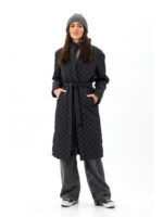 Стильная вязаная женская шапка темно-серый