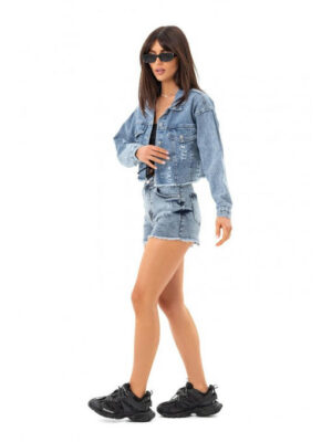 Короткая джинсовая куртка синяя