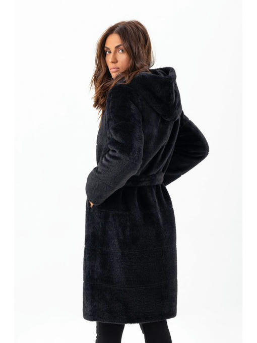 Утепленная шубка с капюшоном черная — изображение 7