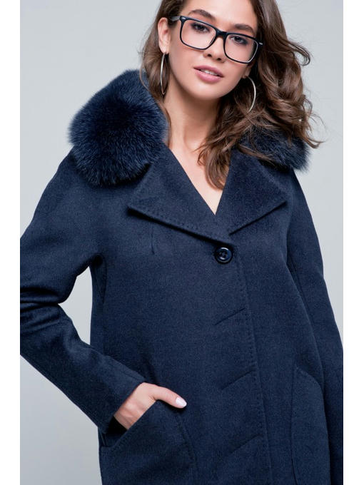 Утепленное пальто темно-синее — изображение 3
