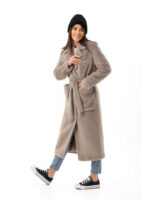 Утепленное пальто однотонное капучино