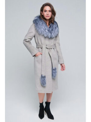 Пальто с мехом капучино