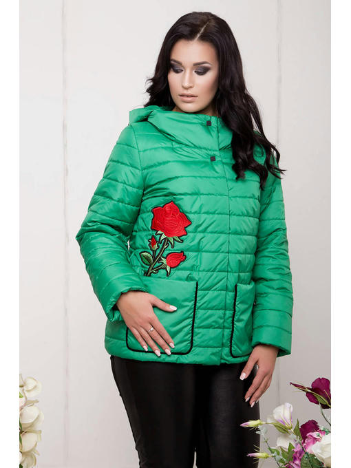 Яркая весенняя женская куртка с вышивкой — изображение 7